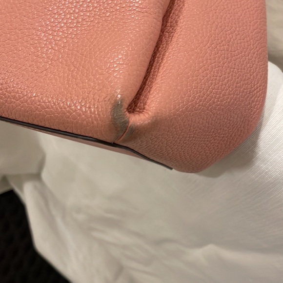 Michael Kors Trisha Large Pebbled Leather Shoulder Bag - Picture 15 of 17